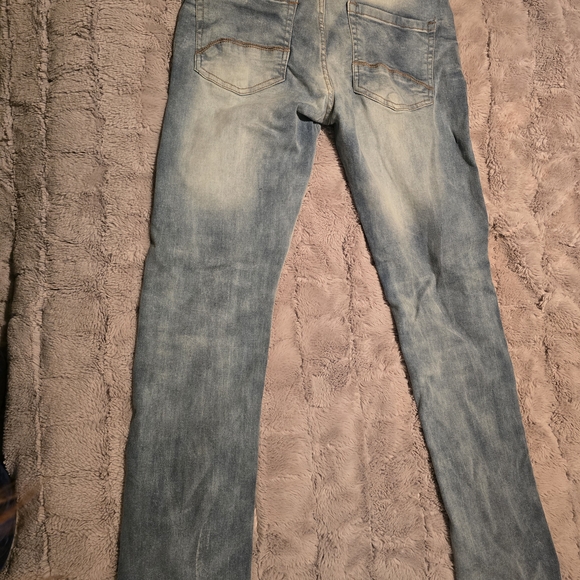 Women's Light Blue Distressed Skinny Jeans - Picture 3 of 4